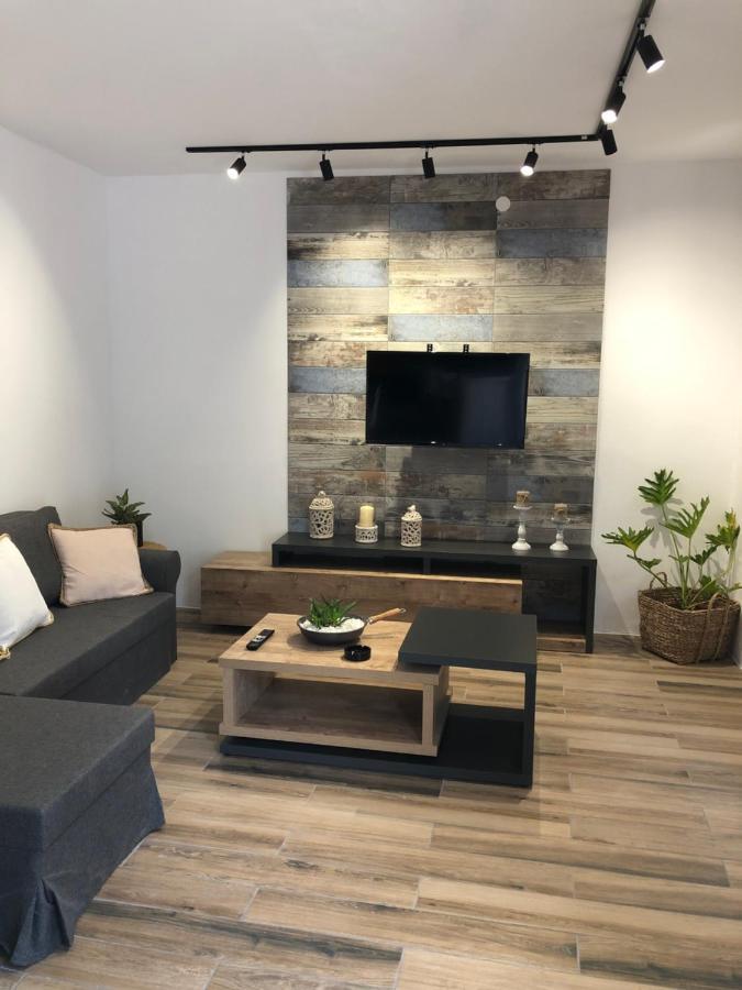 Angels Court Holiday home Doukades